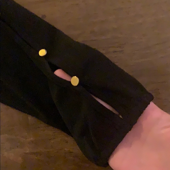 Roz & Ali Black Top - Picture 3 of 7